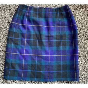 KGR SIZE 6 plaid vintage skirt 100% worsted wool